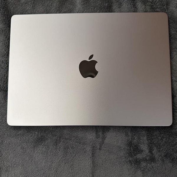MacBook Pro 2021 - 14 inch - 512 GB, Gray, 16 GB, Apple M1 Pro 8-core