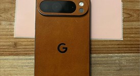 Mint
													Google Pixel 10 Pro XL - Unlocked, Moonstone, 1 TB, GUL82, photo 2 of 13