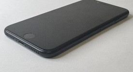 Good
													Apple iPhone SE 2nd Gen 2020 - Unlocked, Black, 128 GB, A2275, photo 3 of 7