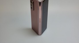 Fair
													Samsung Galaxy Z Fold2 5G - Unlocked, Mystic Bronze, 256 GB, 12 GB, SM-F916U1, photo 4 of 6
