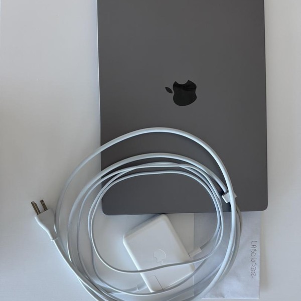 MacBook Pro 2021 - 16 inch - 1 TB, Gray, 64 GB, Apple M1 Max