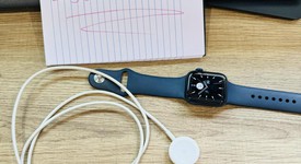 Good
													Apple Watch Series 6 40mm - Unlocked, Blue, A2293 - Cellular, Aluminum, photo 2 of 10