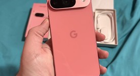 Mint
													Google Pixel 9 - Unlocked, Peony, 128 GB, 12 GB, G2YBB, photo 3 of 7