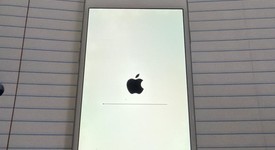 Good
													Apple iPhone 6 - Straight Talk, Silver, 64 GB, A1549, photo 1 of 4