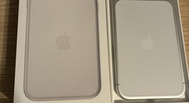 Mint
													Apple iPhone 17 Pro Max - Unlocked, Silver, 256 GB, A3257, photo 4 of 7