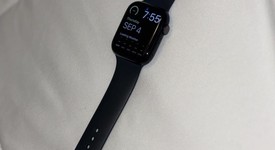 Good
													Apple Watch Series 9 45mm - Unlocked, Midnight, A2984 - Cellular, Aluminum, photo 3 of 4