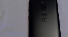 Mint
													OnePlus 6 - Unlocked, Black, 128 GB, 8 GB, photo 4 of 18