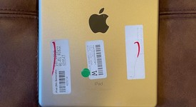 Good
													Apple iPad 5th Gen - Wi-Fi, Gold, 128 GB, A1822, photo 3 of 9
