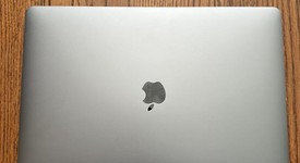 Good
													MacBook Pro 2018 (With Touch Bar) - 15" - I7, Gray, 1 TB, 16 GB, photo 5 of 10