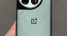 Fair
													OnePlus 12 - Unlocked, Green, 512 GB, 16 GB, CPH2583, photo 5 of 21