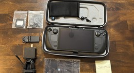 Mint
													Steam Deck - AMD, Black, 64 GB, 16 GB, photo 1 of 8