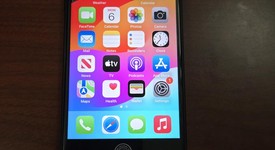 Mint
													Apple iPhone SE 3rd Gen 2022 - Unlocked, Midnight, 64 GB, A2595, photo 1 of 8