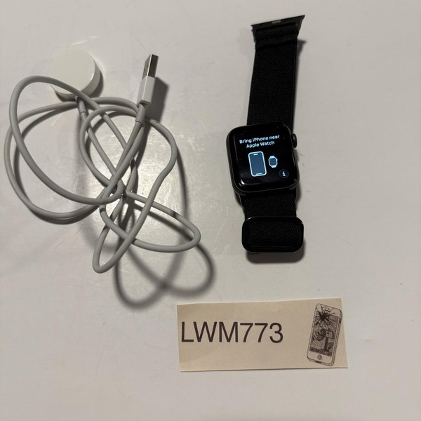 Apple Watch Series 6 40mm - Unlocked, Gray, A2293 - Cellular, Aluminum