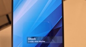 Mint
													Samsung Galaxy S25 - Unlocked, Silver Shadow, 128 GB, 12 GB, SM-S931U1, photo 3 of 17