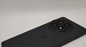 Mint
													OnePlus 13 - Unlocked, Black Eclipse, 512 GB, 16 GB, photo 5 of 8