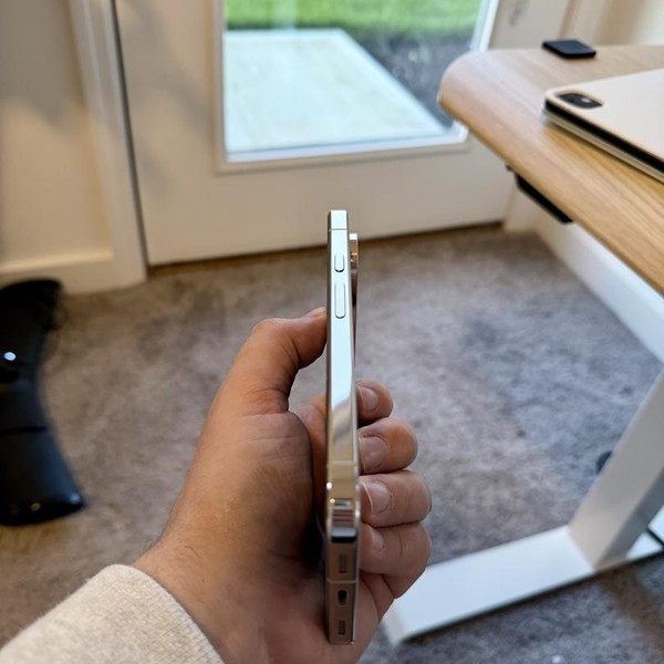 Google Pixel 10 Pro XL - Unlocked, 256 GB, Jade, GUL82