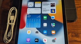 Good
													Apple iPad 5th Gen - Wi-Fi, Gray, 32 GB, A1822, photo 1 of 3