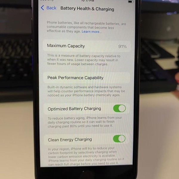 Apple iPhone SE 2nd Gen 2020 - Unlocked, 64 GB, Black, A2275