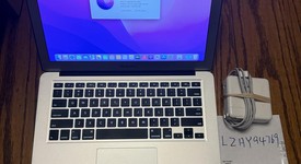 Good
													MacBook Air 2017 - 13" - I5, Silver, 128 GB, 8 GB, photo 4 of 10