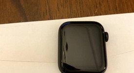 Good
													Apple Watch Series 5 40mm - Gray, A2092 - GPS, Aluminum, photo 2 of 8