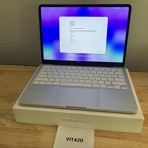 MacBook Neo 2026 - 256 GB, Silver, 8 GB, Apple A18 Pro