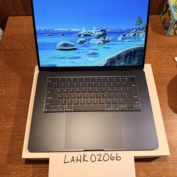 MacBook Air 2025 (M4) - 15 inch - 512 GB, Midnight, 16 GB, Apple M4