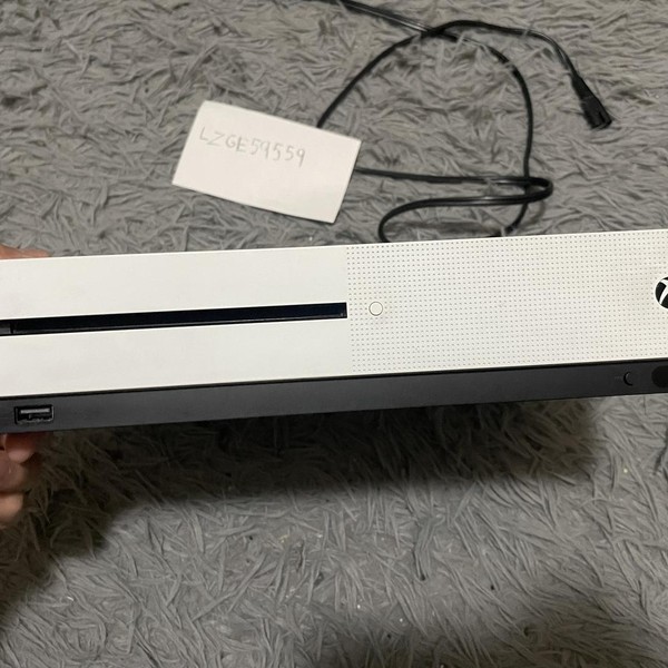 Xbox One S (2016) - 500 GB, Gray, Battlefield 1