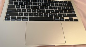 Good
													MacBook Air 2022 - 13" - Apple M2, Starlight, 256 GB, 8 GB, photo 5 of 12