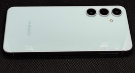 Good
													Samsung Galaxy S24 FE - Unlocked, Mint, 128 GB, SM-S721U1, photo 1 of 3