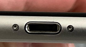 Mint
													Apple iPhone SE 3rd Gen 2022 - Unlocked, Starlight, 64 GB, A2595, photo 4 of 7