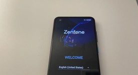 Fair
													ASUS Zenfone 8 - Unlocked, Black, 256 GB, 8 GB, photo 1 of 4