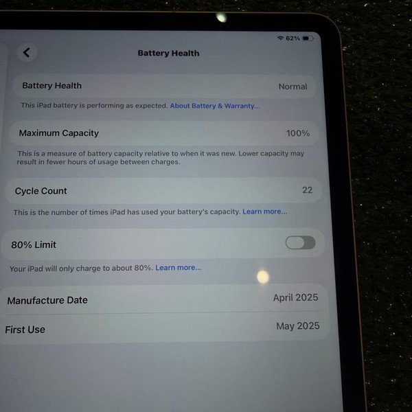 Apple iPad Air 13 inch (M3) 2025 - Unlocked, 128 GB, Blue