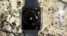 Good
													Apple Watch SE 1st Gen 44mm - Gray, A2352 - GPS, Aluminum, photo 4 of 8