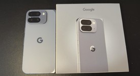 Mint
													Google Pixel 10 Pro Fold - Unlocked, Moonstone, 256 GB, GU0NP, photo 5 of 11