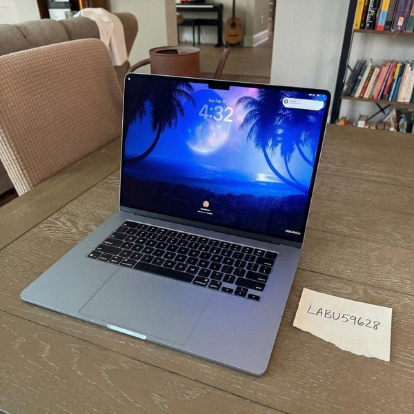 MacBook Air 2025 (M4) - 15 inch - 2 TB, Sky Blue, 32 GB, Apple M4