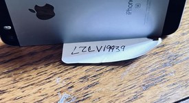 Mint
													Apple iPhone SE 1st Gen 2016 - Verizon, Silver, 32 GB, A1662, photo 4 of 11