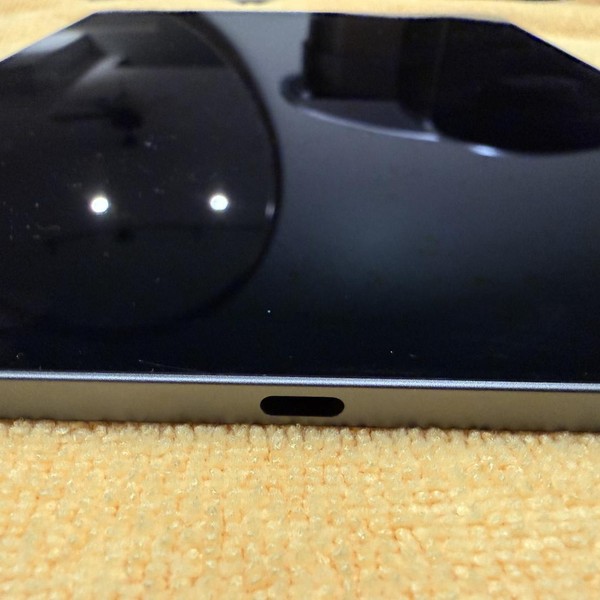 Apple iPad Air 5th Gen - Wi-Fi, 64 GB, Gray, A2588