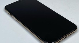 Good
													Apple iPhone Xs - Verizon, Gold, 64 GB, A1920, photo 5 of 7