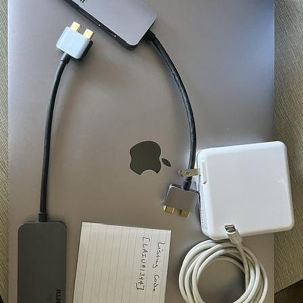 MacBook Pro 2019 - 16 inch - 512 GB, Silver, 16 GB, Intel Core i9