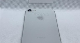 Mint
													Apple iPhone 8 - Unlocked, Silver, 64 GB, A1905, GSM, photo 3 of 9