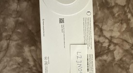 New
													Apple Watch SE 2nd Gen 40mm - Unlocked, Starlight, A2726 - Cellular, Aluminum, photo 2 of 2