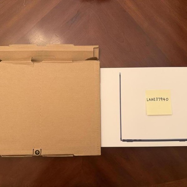 MacBook Air 2025 (M4) - 13 inch - 256 GB, Midnight, 16 GB, Apple M4