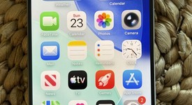 Mint
													Apple iPhone 15 Pro - Unlocked, Natural, 256 GB, A2848, photo 3 of 14