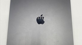 Good
													Apple iPad Pro 12.9" 4th Gen 2020 - Unlocked, Gray, 256 GB, A2069, photo 2 of 7
