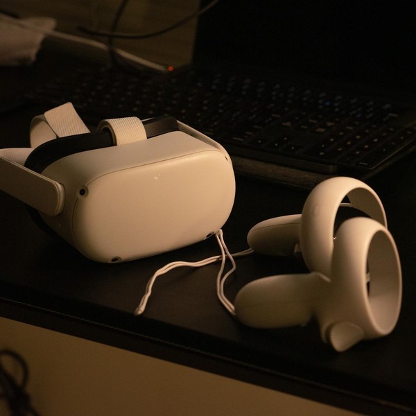 Meta Quest 2 - 64 GB