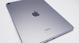 Mint
													Apple iPad 11th Gen - Unlocked, Silver, 128 GB, A3355, photo 4 of 5
