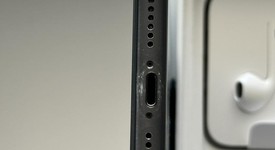 Good
													Apple iPhone 11 - Unlocked, Black, 128 GB, A2111, photo 4 of 6