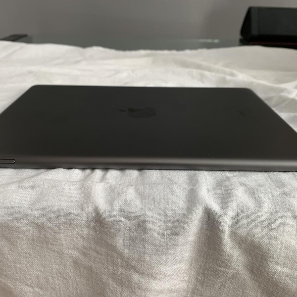 Apple iPad (9th Gen) - Wi-Fi, 64 GB, Gray, A2602