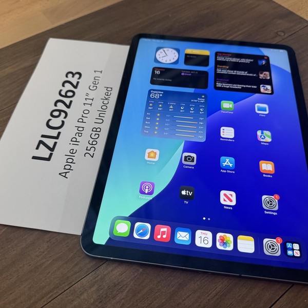 Apple iPad Pro 11 inch 2018 - Unlocked, 256 GB, Gray, A2013