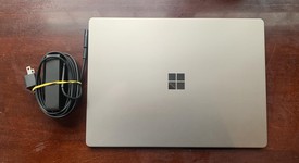 Good
													Microsoft Surface Laptop - Gold, 512 GB, 16 GB, photo 5 of 8
